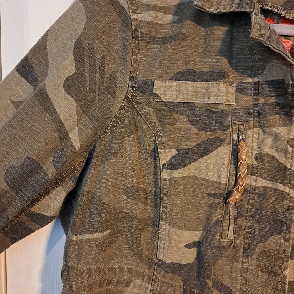 Torrid jacket in size 0. - Picture 3 of 16